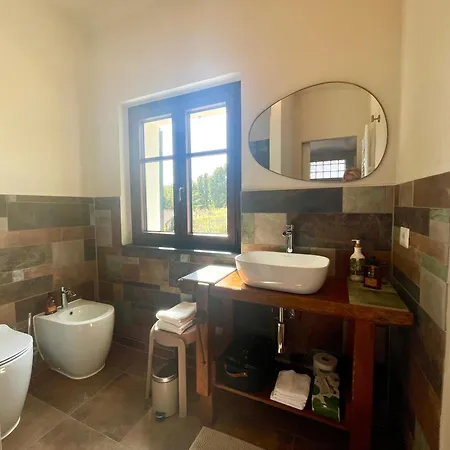 Casa Di Mia Zia Bed & Wine - Uve Vila Costigliole d'Asti
